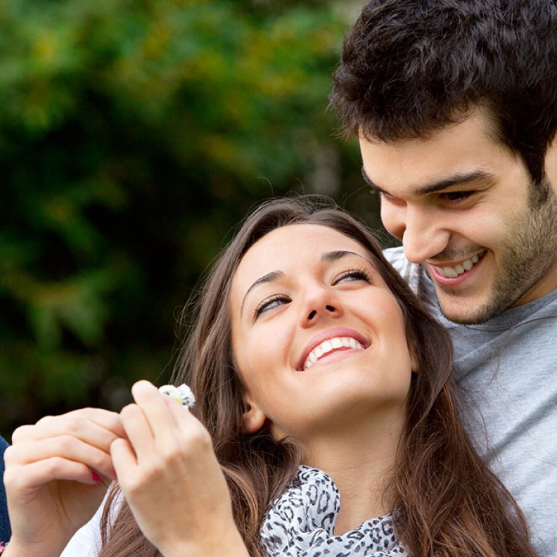 التوافق بين المرأة من برج الحوت والرجل من برج العذراء