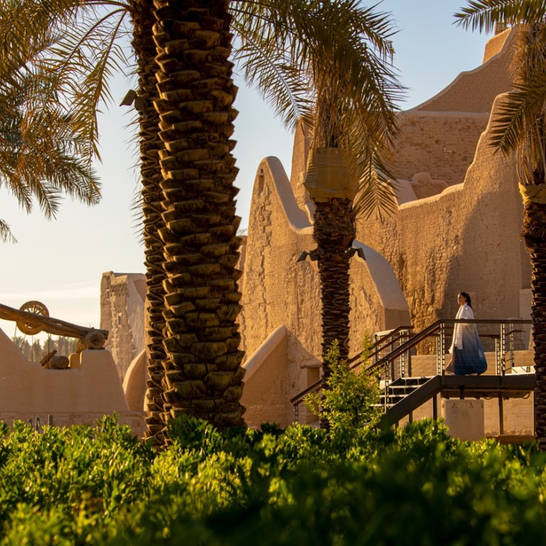 "الدرعية" ضمن الوجهات البيئية الأبرز عالميًا في 2025: دليلك لأجمل التجارب التراثية والطبيعية