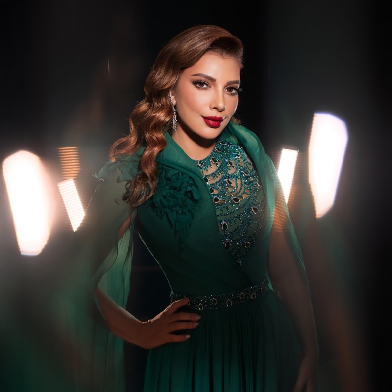 مجوهرات أصالة نصري الكلاسيكية الأنيقة