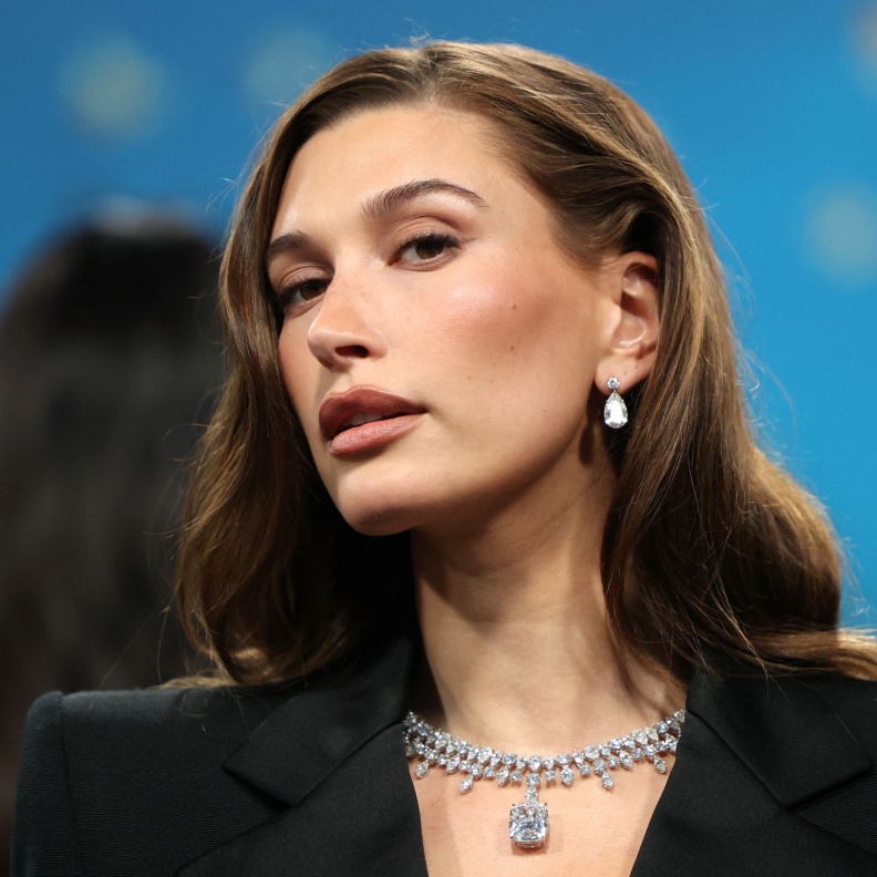 أجمل الإطلالات الجمالية لنجمات Met Gala 2025