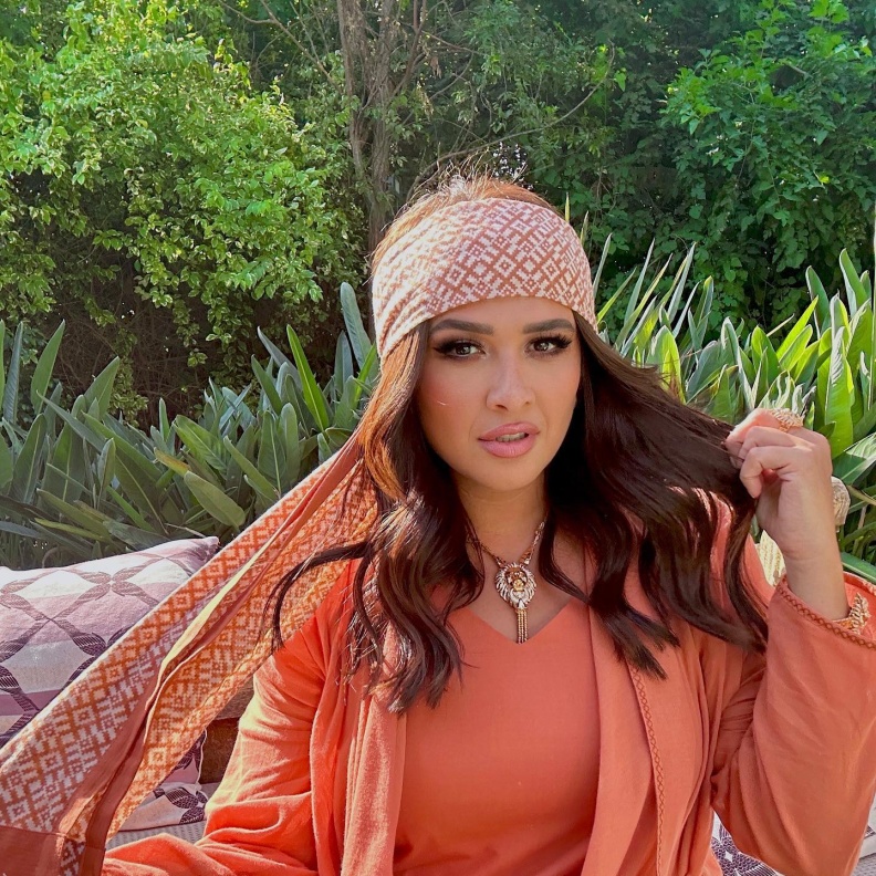 ياسمين عبد العزيز 