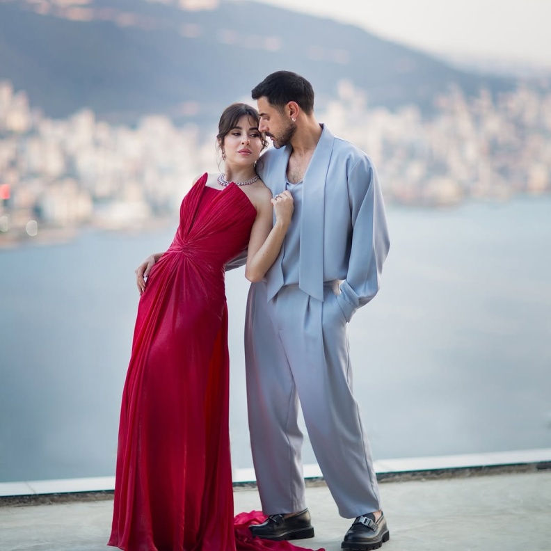 أجمل إطلالات الثنائي سارة أبي كنعان ووسام فارس  تزامنا مع احتفالهام بذكرى زواجهما