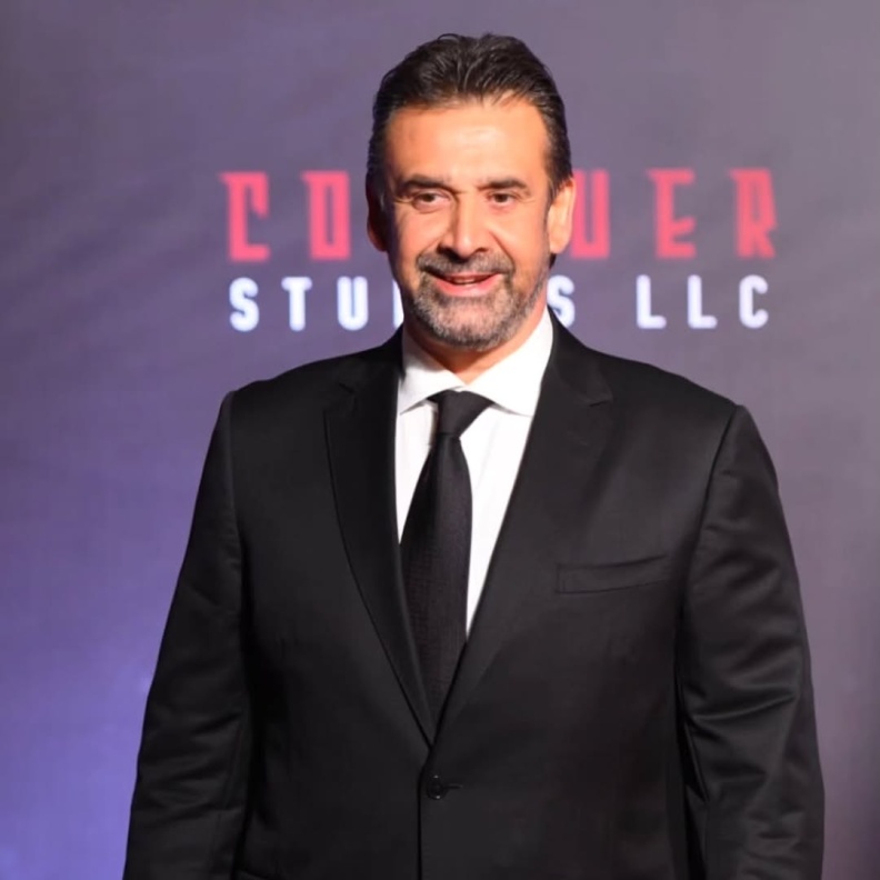 كريم عبد العزيز