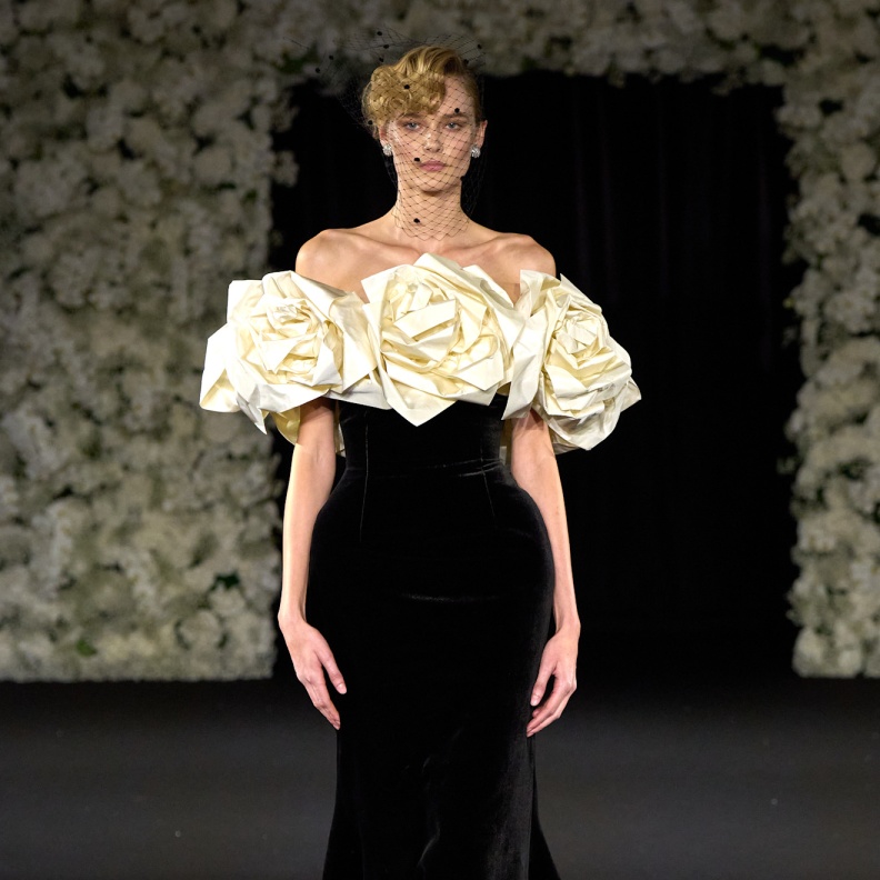 ورود ثلاثية الأبعاد تجسّد الرومانسية والجمال في تصاميم مبتكرة لربيع 2025