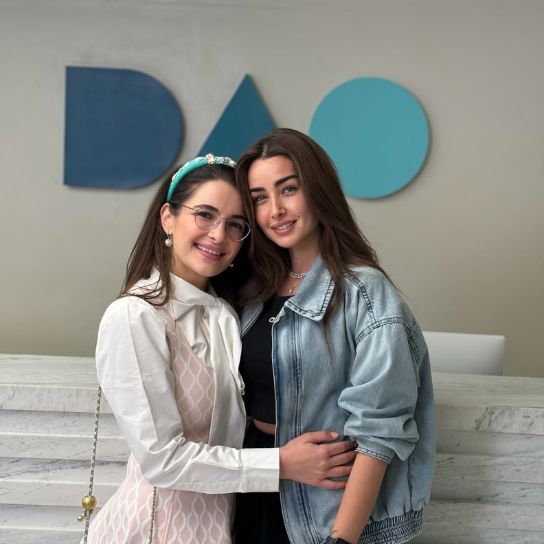 شام الذهبي وهنا الزاهد