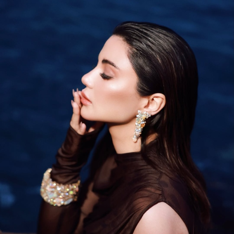 النجمة هدى الاتربي صورة من انستغرامها