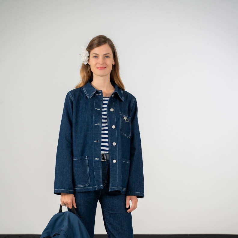 إطلالة من Agnes B