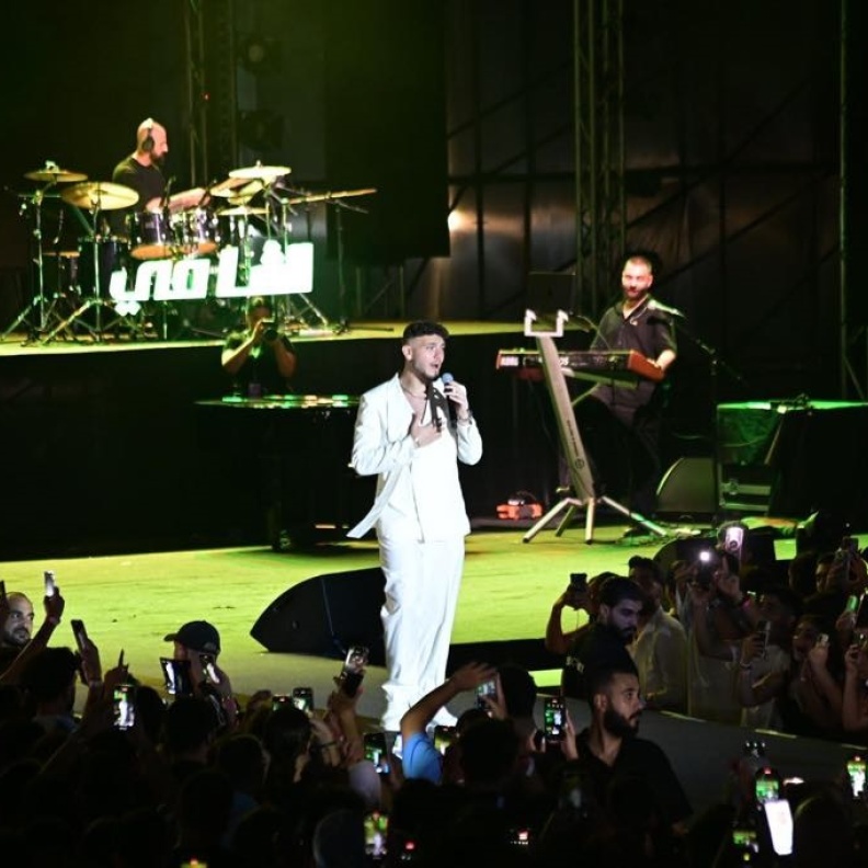 الشامي يشعل "أعياد بيروت" بحفل جماهيري