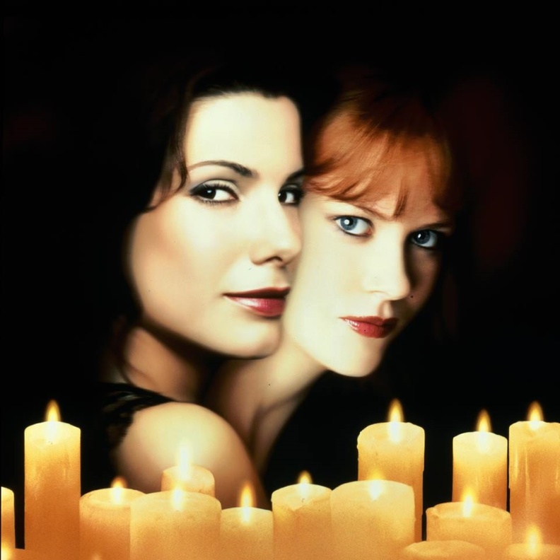 نيكول كيدمان وساندرا بولوك في Practical Magic