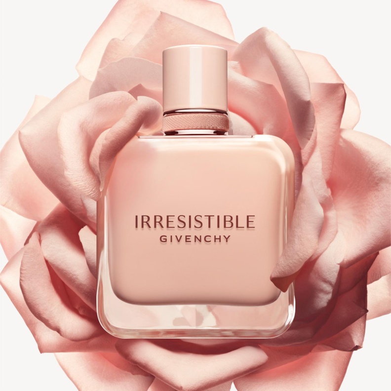 ماء العطر إرّيزيستيبل نيود فلفت Irresistible Eau de  Parfum Nude Velvet من دار جيفنشي Givenchy