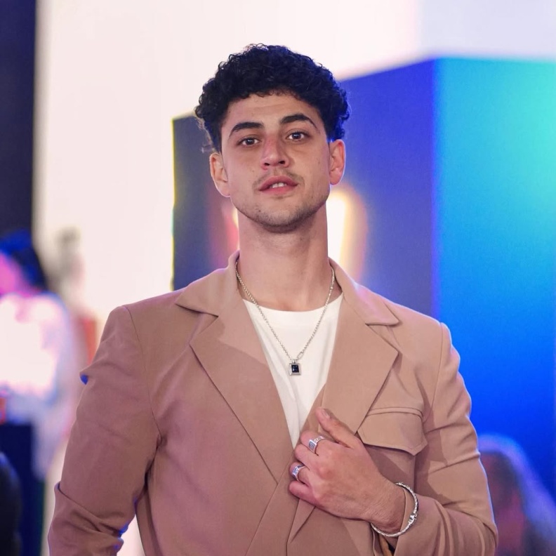 آدم الشرقاوي