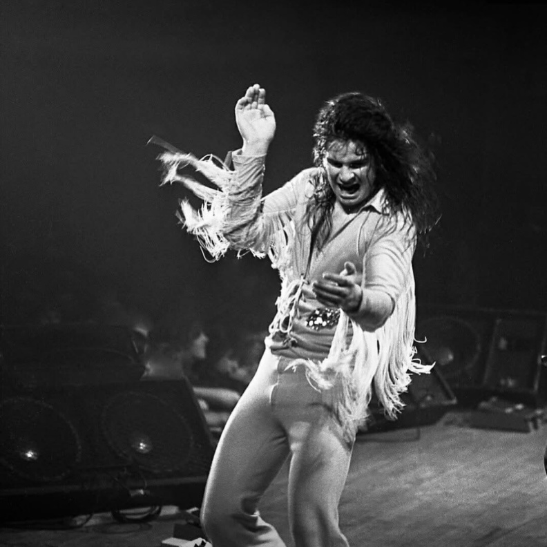 رحيل النجم أوزي أوزبورن