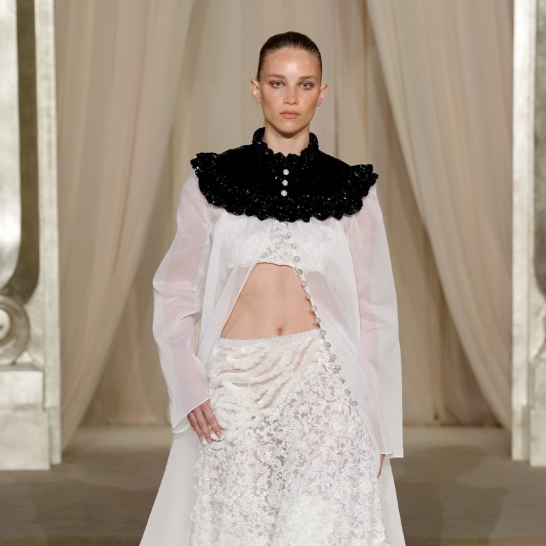 مجموعة Chanel للأزياء الراقية لموسم خريف وشتاء 2025-2026