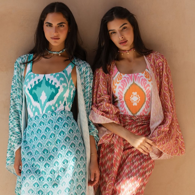 خاص “هي”: من الكويت إلى قلب الريفييرا، Emanmoonعلامة تُجسِّد الأناقة الصيفية الحالمة… وحوار خاص مع مؤسِّستها