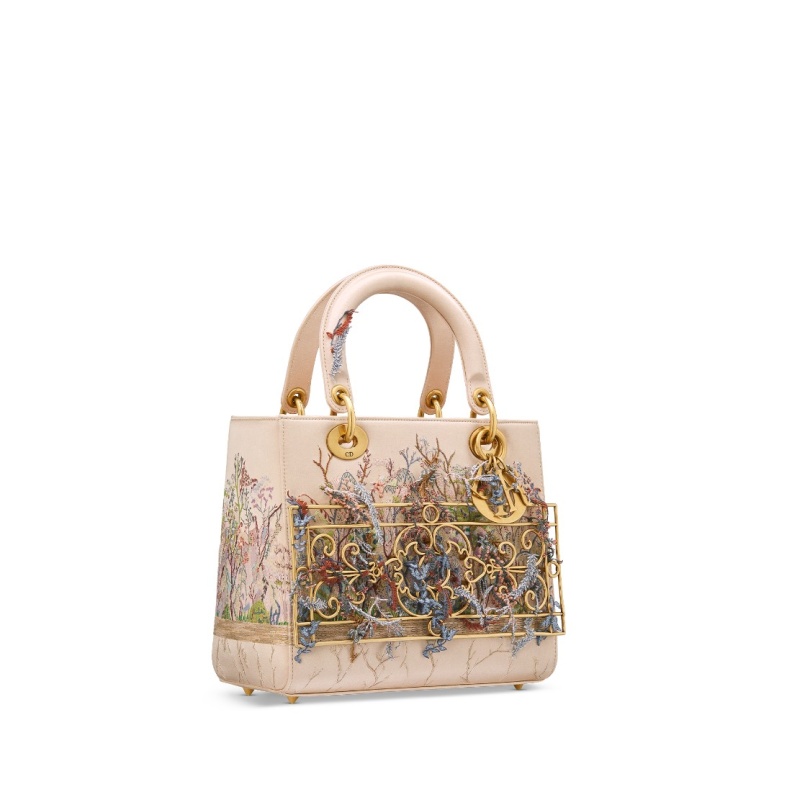 Lady Dior Art