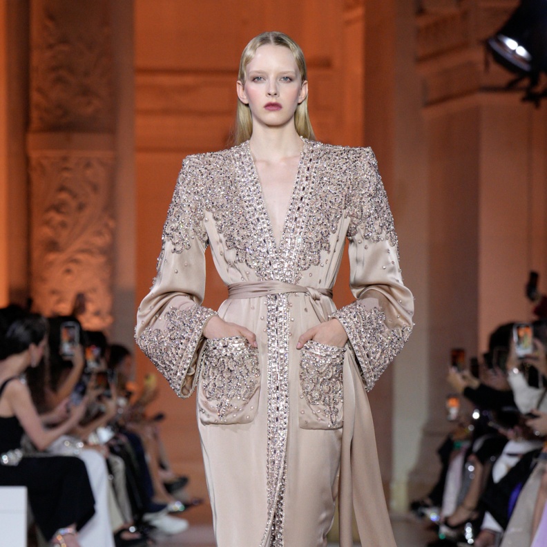 مجموعة Zuhair Murad الراقية لخريف وشتاء 2025