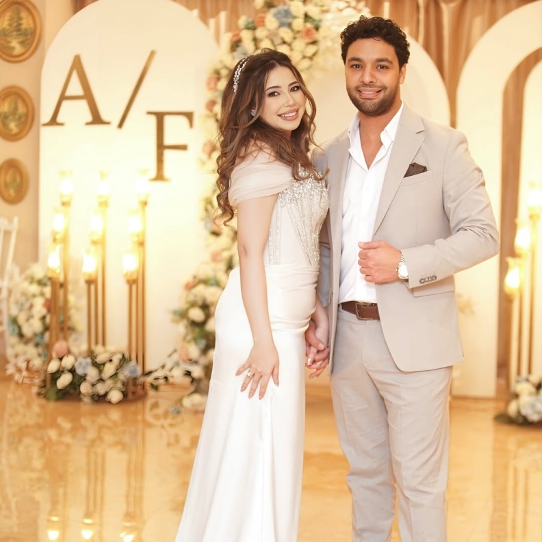 احمد جمال مع خطيبته حفيدة المايسترو الكبير محمد الموجي