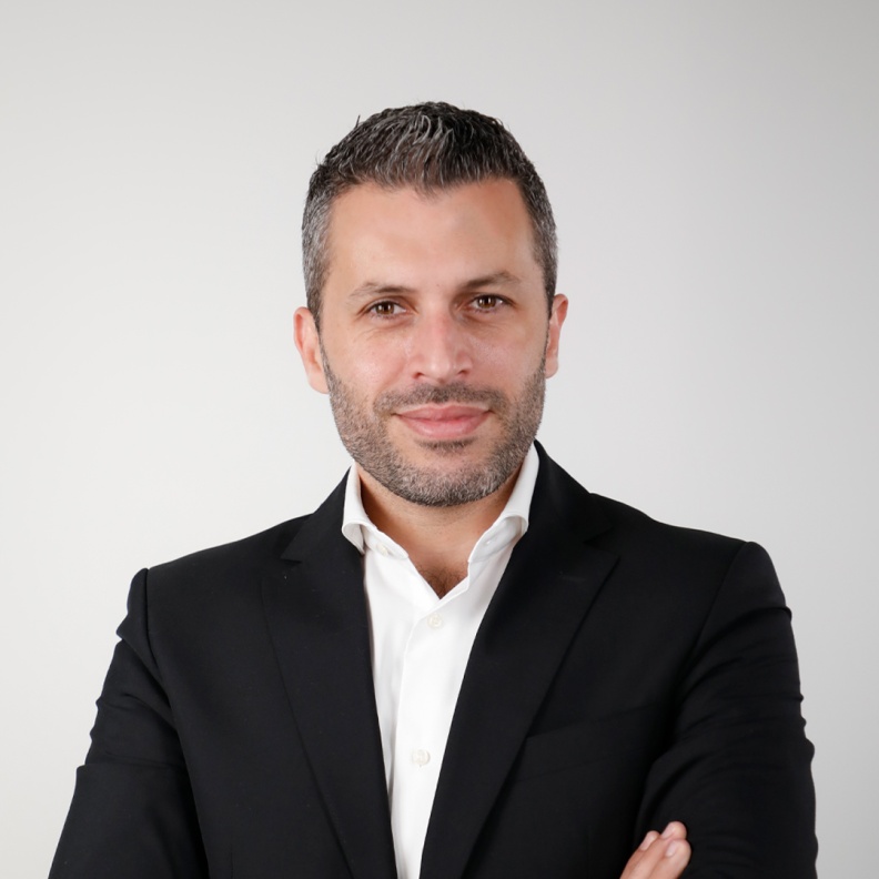 الدكتور جورج زيادة