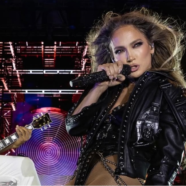 جينيفر لوبيز تعيد إصلاح مسيرتها الغنائية