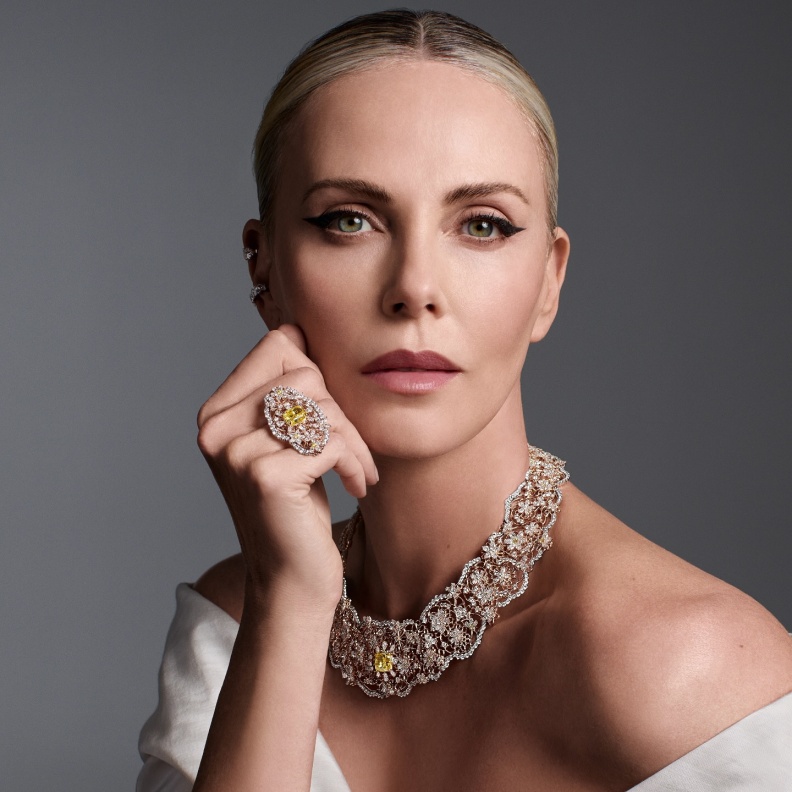 تشارليز ثيرون