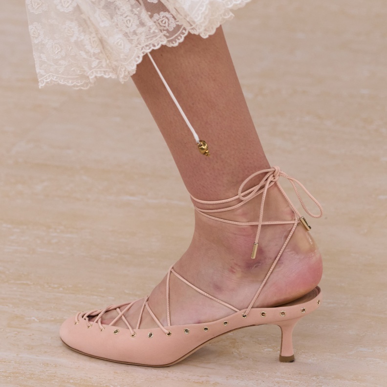 حذاء بكعب صغير من Chloe