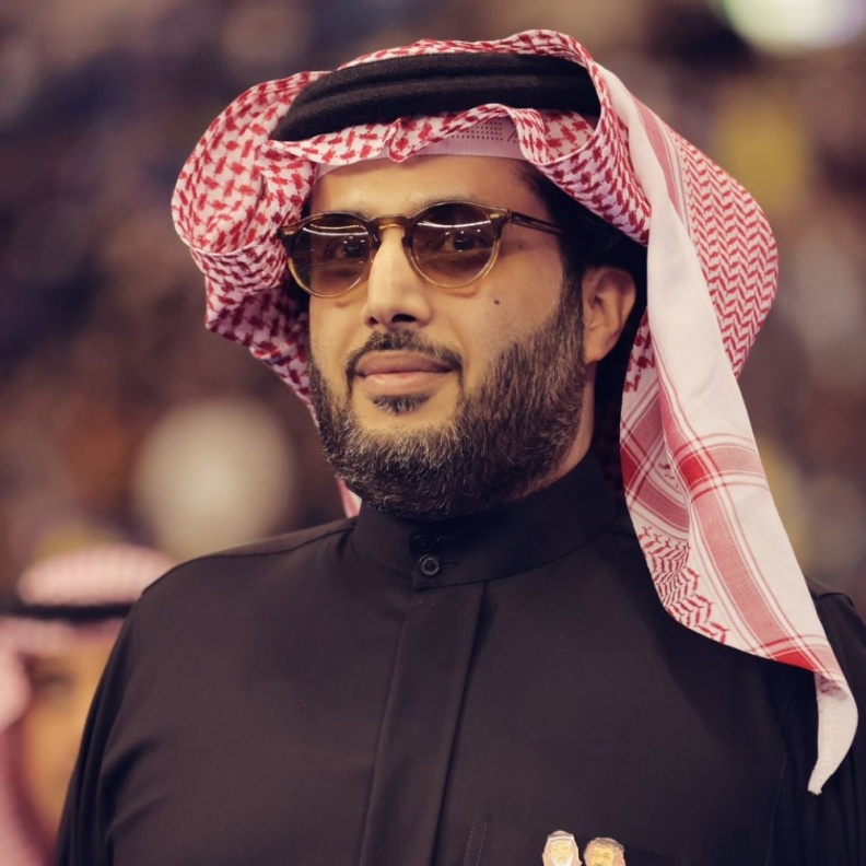 تركي آل الشيخ يطلق فيديو ترويجي عالمي لموسم الرياض 2025 بعنوان "تحدي عدم التفاعل" (Try Not To React)