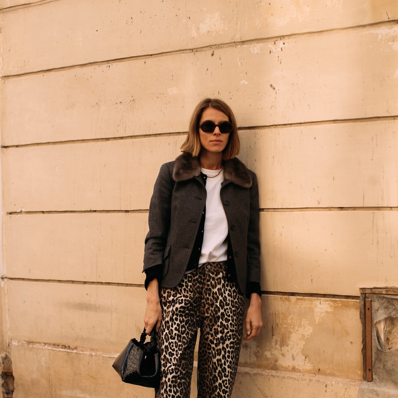 إطلالة من شوارع باريس مناسبة لمختلف الأعمار