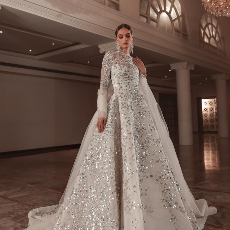 الترتر الأنيق في مجموعة إطلالات زفاف فضل جابر