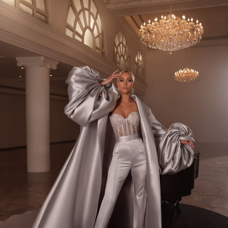 الكورسيه مع الكايب توقيع فضل جابر