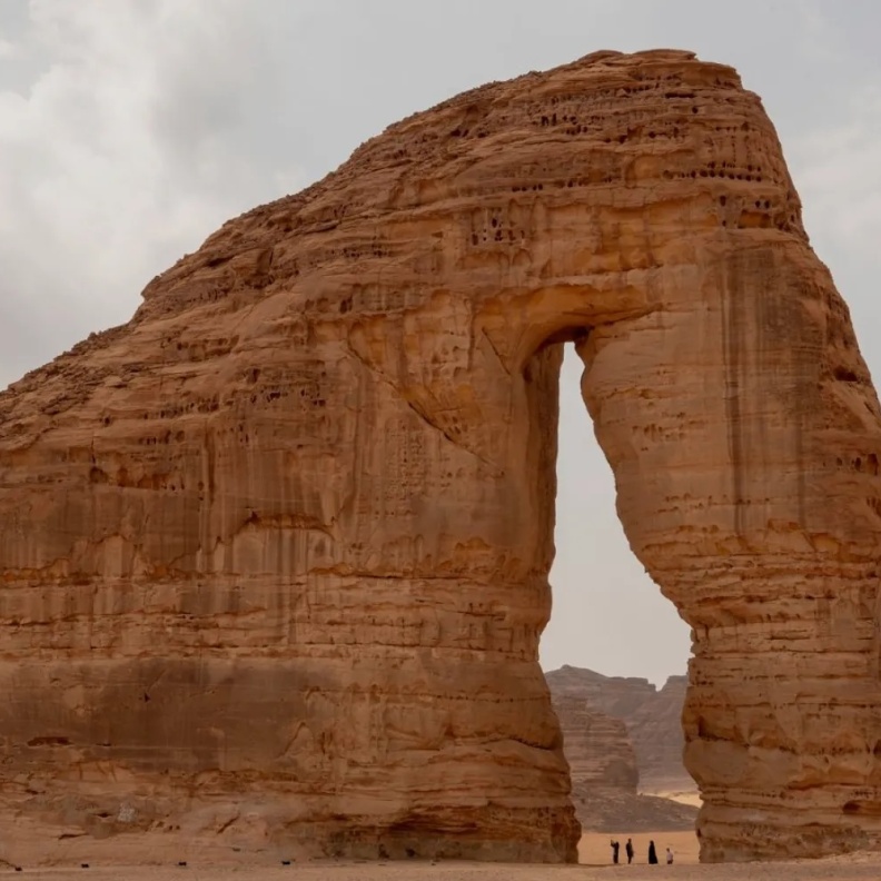 جائزة العلا للتصميم 2025 وديزايناثون العلا تحت شعار براعة يد الإنسان