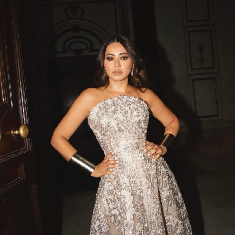 رحمة رياض نجمة "ذا فويس" تلهمنا بإطلالات متجددة ومتنوعة