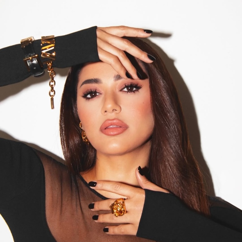 أساليب المكياج الشرقي ترسمه إطلالات رحمة رياض نجمة برنامج أحلى صوت