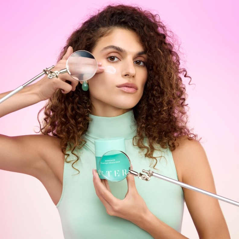 أستيري Asteri تطلق أول مجموعة منتجات للعناية بالبشرة