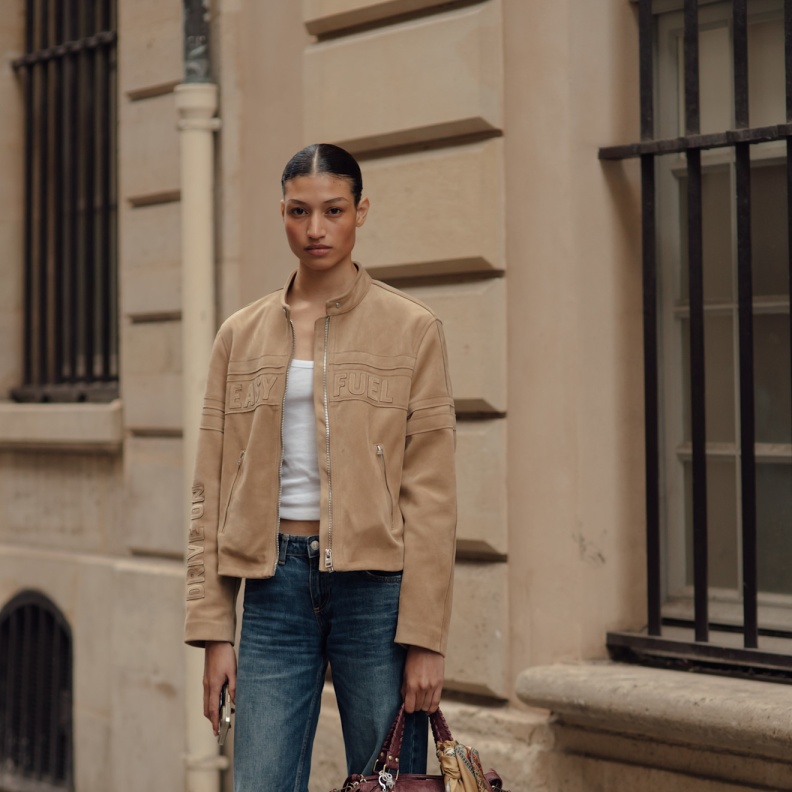 إطلالة مناسبة لقصار القامة