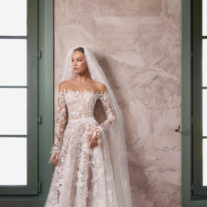 الدانتيل الساحر في مجموعة طوني ورد