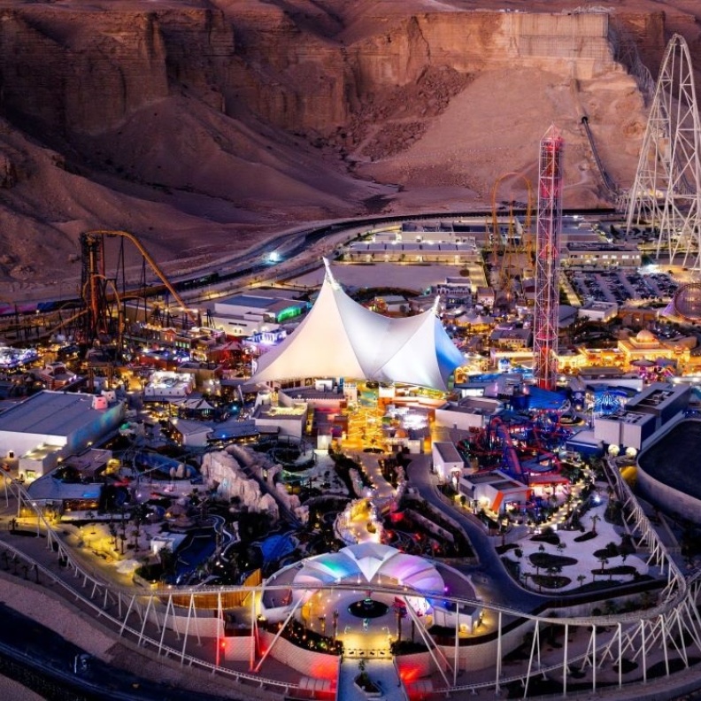 مدينة القدية تُعلن عن افتتاح أولى اصولها Six Flags Qiddiya City