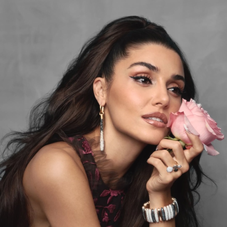 صورة هانده أرتشيل من حسابها على إنستاغرام