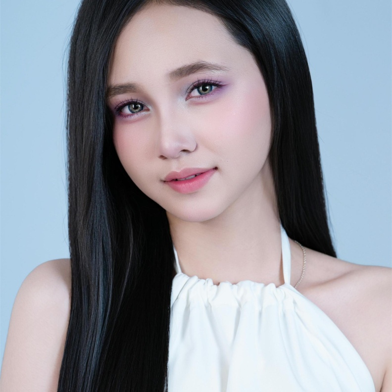 بفضل اعتمادها على ترطيب عميق ومدروس، تمنح Skin Flooding البشرة حقها الطبيعي في الامتلاء والمرونة