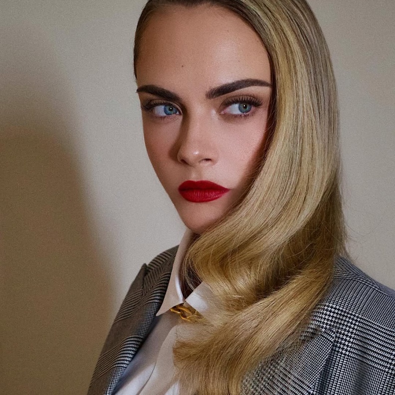 كارا ديليفين صورة من انستغرام RENATO CAMPORA