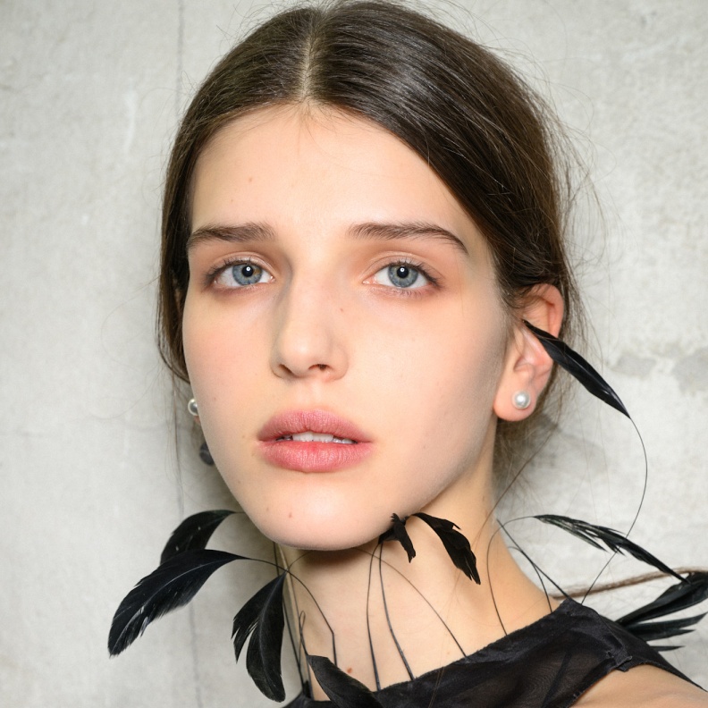 أفضل التقنيات الحديثة المنزلية للعناية بالبشرة