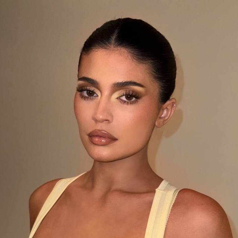 كايلي جينر تعيد موضة الـ Butter Makeup بمكياجها