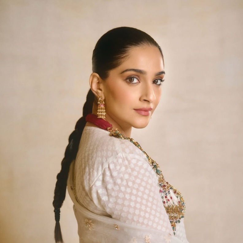 سونام كابور