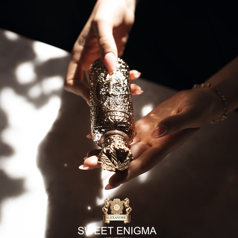 Sweet Enigma العطر الجديد من دار ألكسندر ج. ترجمة حسية للغموض والرقي