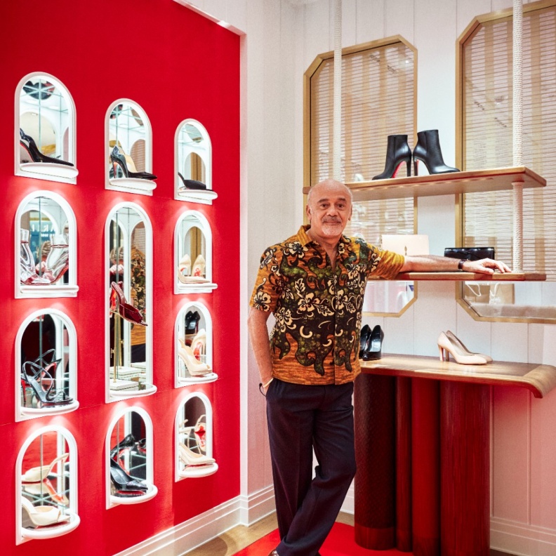 "كريستيان لوبوتان" تصل إلى أبوظبي في لحظة ثقافية فارقة تشهدها عاصمة دولة الإمارات