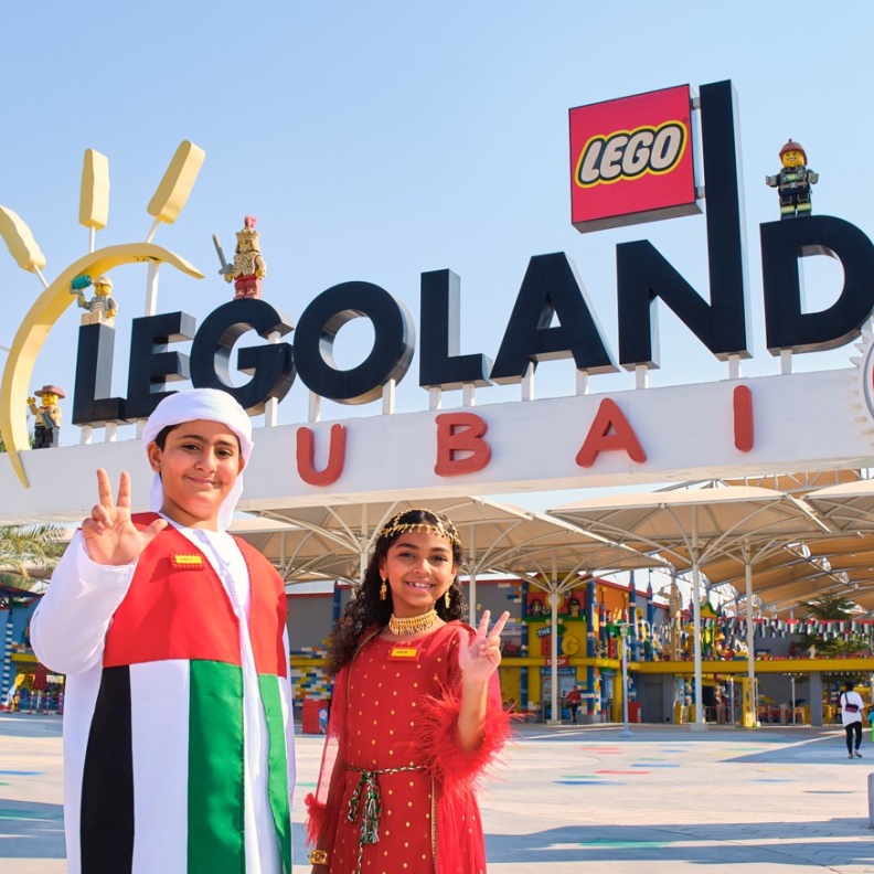 احتفالات عيد الاتحاد في أنحاء دبي تزهو بعروض مشوّقة وأنشطة مميّزة