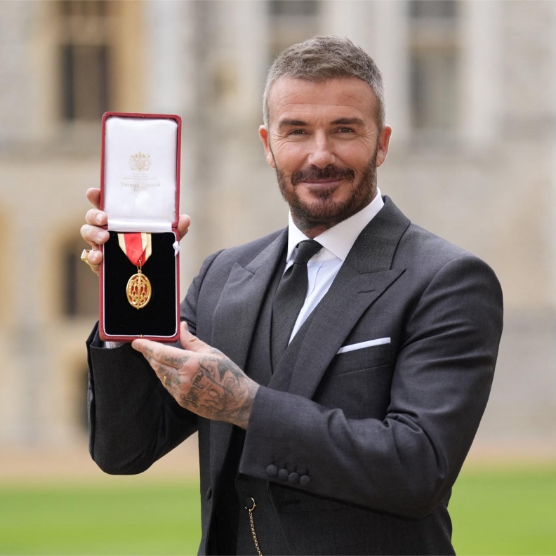 ديفيد بيكهام يتوج بلقب "سير" الملكي