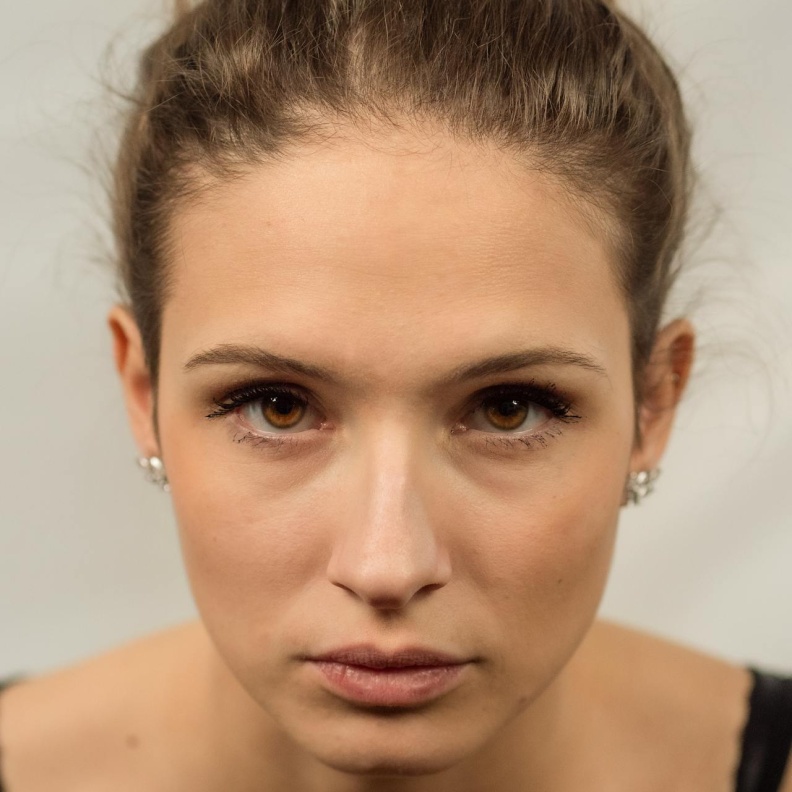 مكونات طبيعية فعّالة لتخفيف ترهلات البشرة