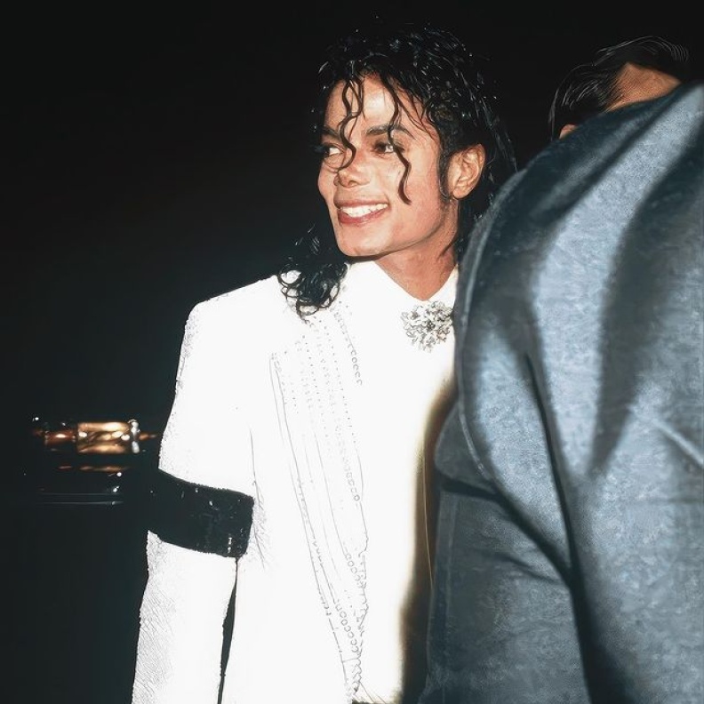 مايكل جاكسون 