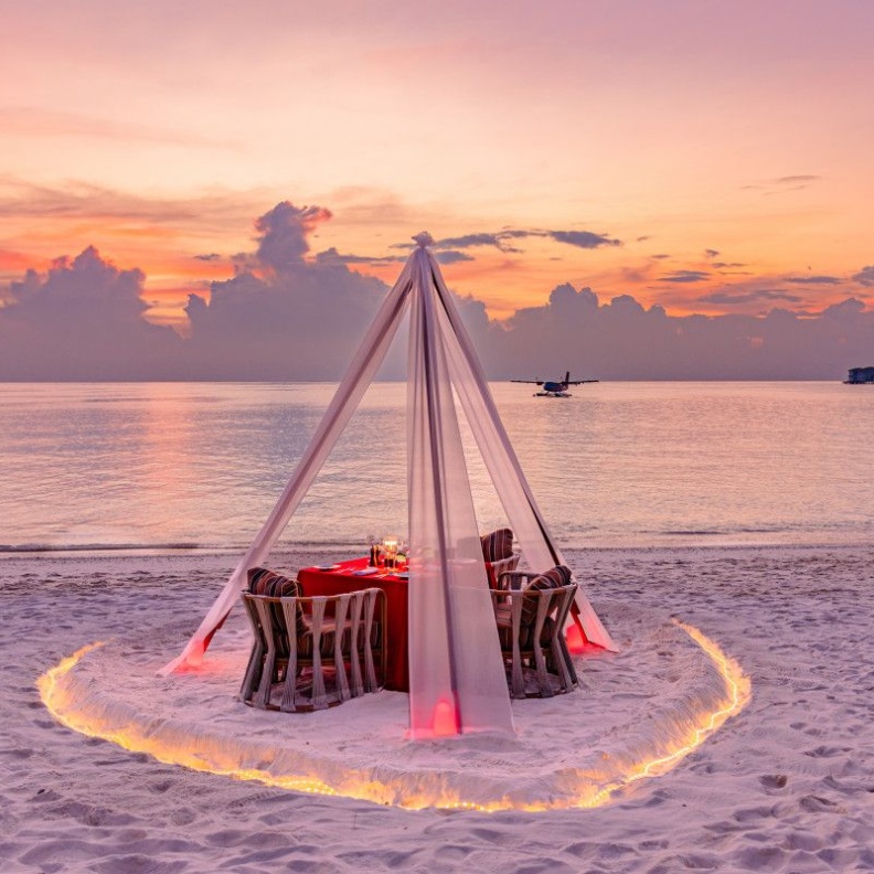 أكثر بلدان العالم احتواء على الجزر للأزواج من محبي الوجهات الشاطئية