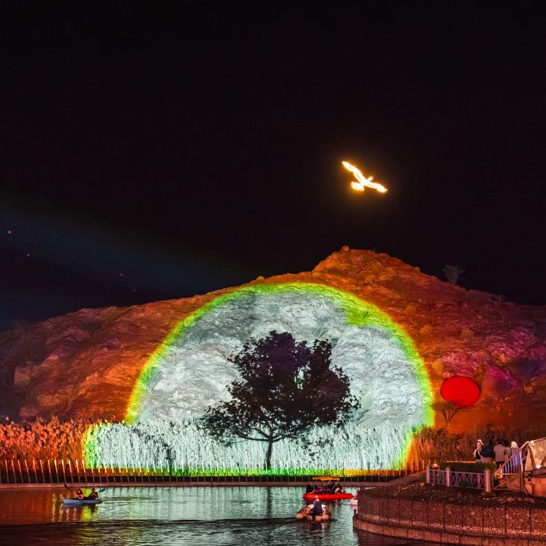 شتاء حتّا كما لم تعرفيه من قبل… 8 تجارب استثنائية بين الجبال والبحيرات